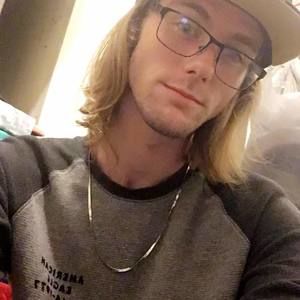 Meet your Posher, Skylar